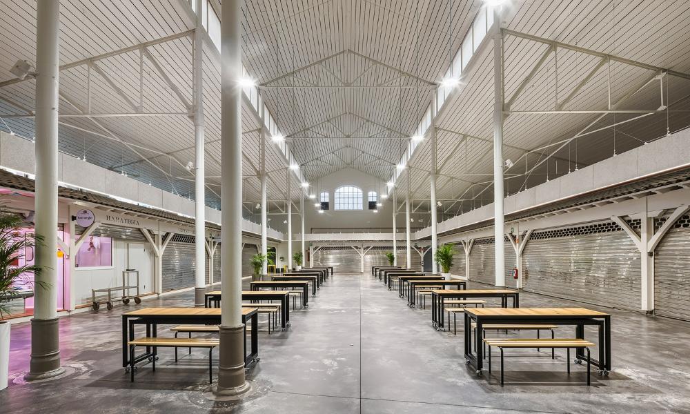 Imagen Una heladería, un establecimiento de poke y conservas, una vinoteca y una pizzería completarán la nueva oferta de la Plaza del Mercado de Durango 